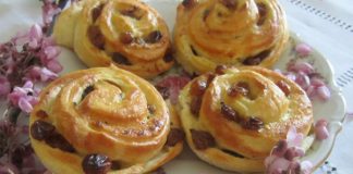 Pain aux raisins