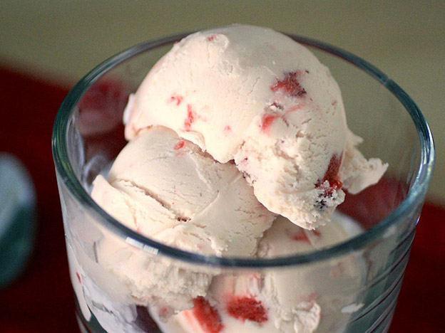 crème glacée à la fraise