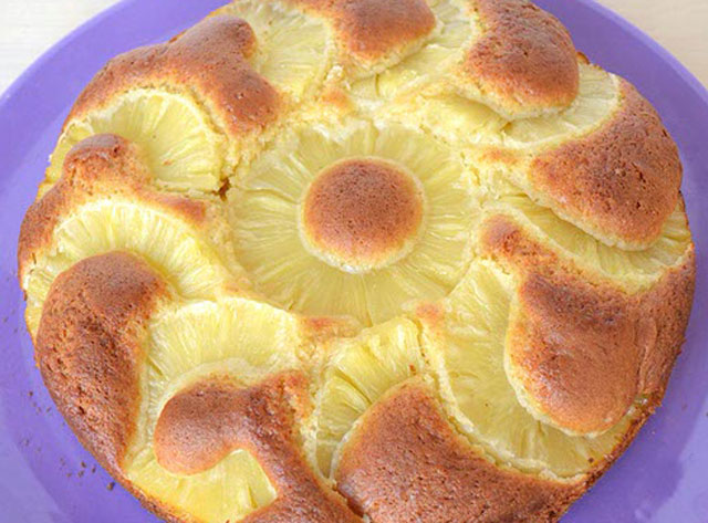 Gâteau renversé à l'ananas WW