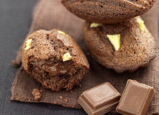 madeleines au chocolat légères sans beurre WW, de savoureuses madeleines légères au cœur fondant au chocolat, facile et rapide à réaliser pour un goûter.