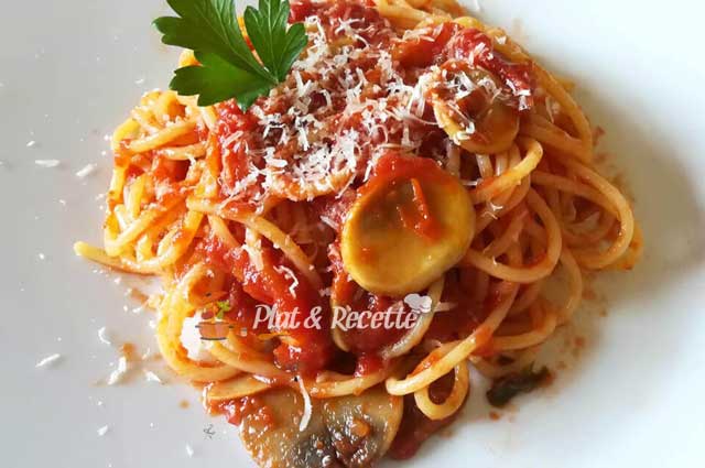 one pot pasta tomates et champignons WW un savoureux plat léger à base de pâtes cuites à la poêle facile et rapide idéal pour un repas léger