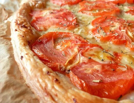 Tarte Fine à la Tomate Moutarde